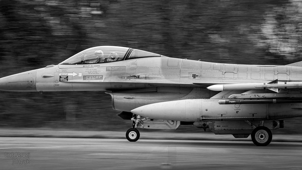 Bedrijfsfotografie vliegtuig straalgafer F15 F35 Volkel militairen militair leger vliegen vlietguigfotografie vliegtuig spotten